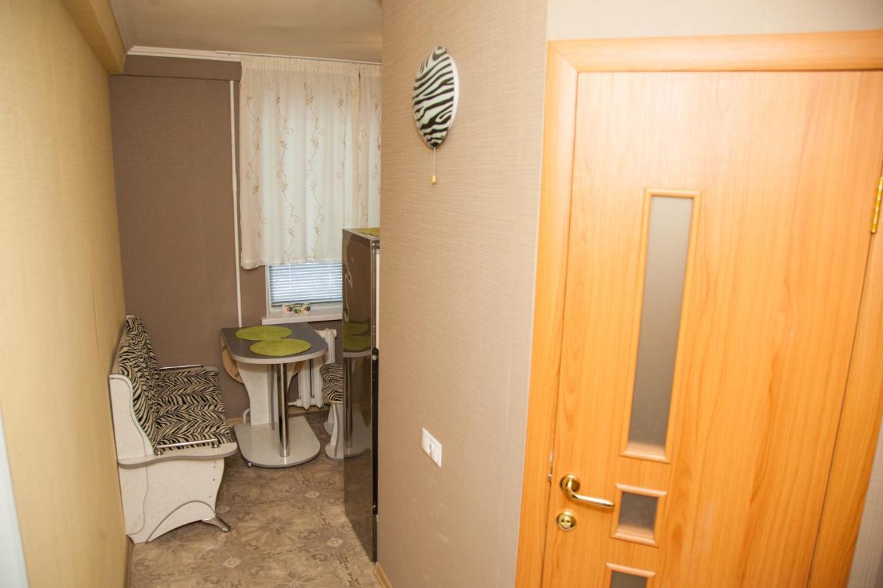 1 Room Apart On Str. Ukrainskaya 34 Zaporizhia Kültér fotó